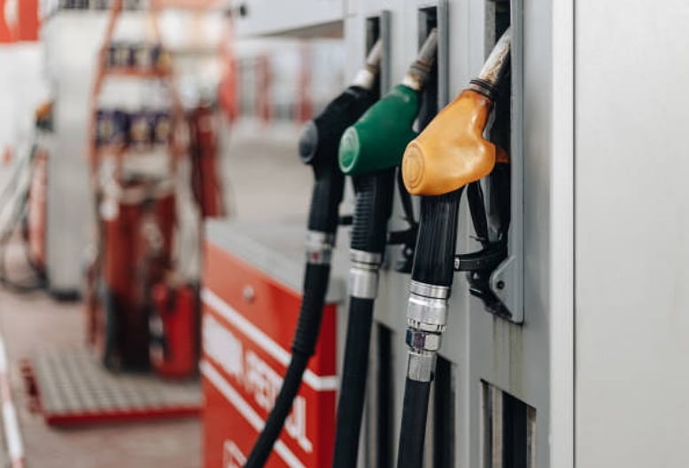 Biofuels and conventional fossil fuels both available at the pump